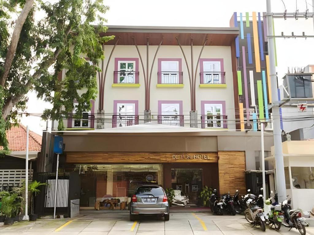 Life Puri Hotel Surabaya Gubeng Exterior photo